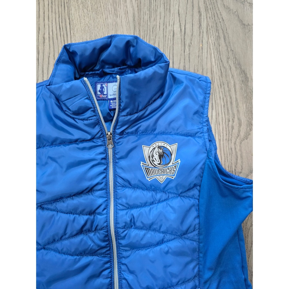 G-III Carl Banks Dallas Mavericks NBA 4 Her Puffer Vest Blue Women's Small